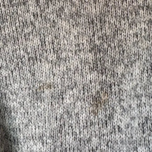 Patagonia Oatmeal color fleece, size small - Picture 5 of 5